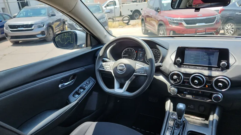 Nissan Sentra 2023