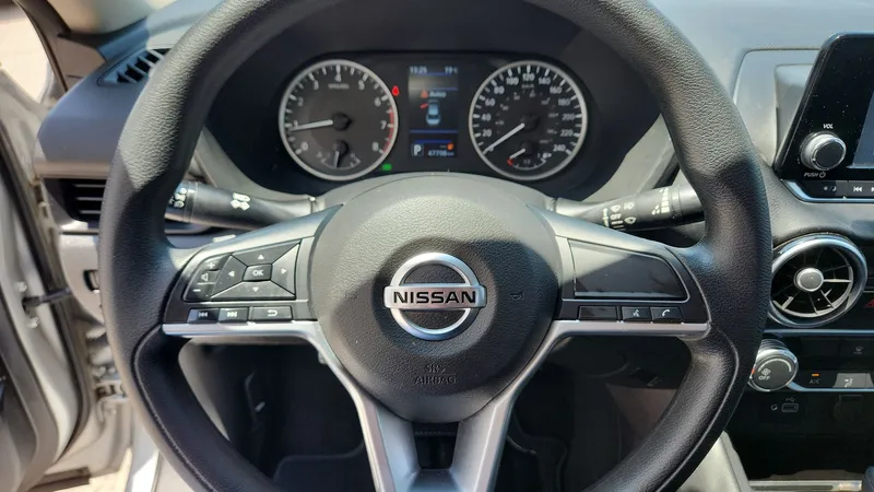 Nissan Sentra 2023
