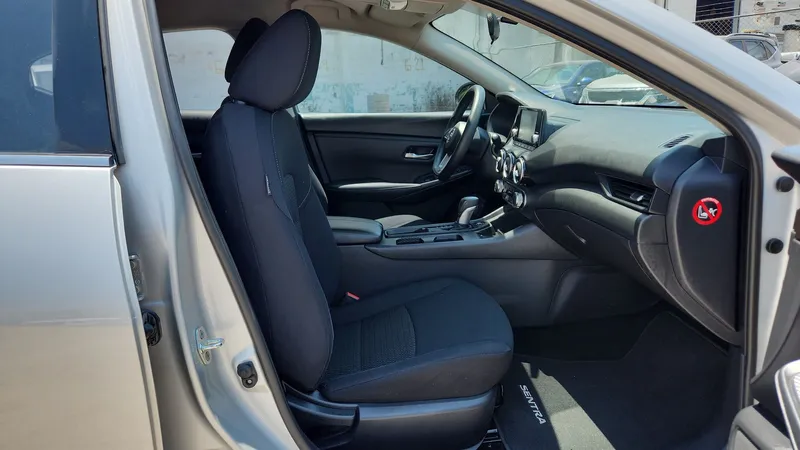 Nissan Sentra 2023
