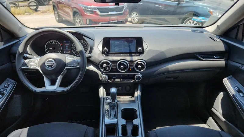Nissan Sentra 2023