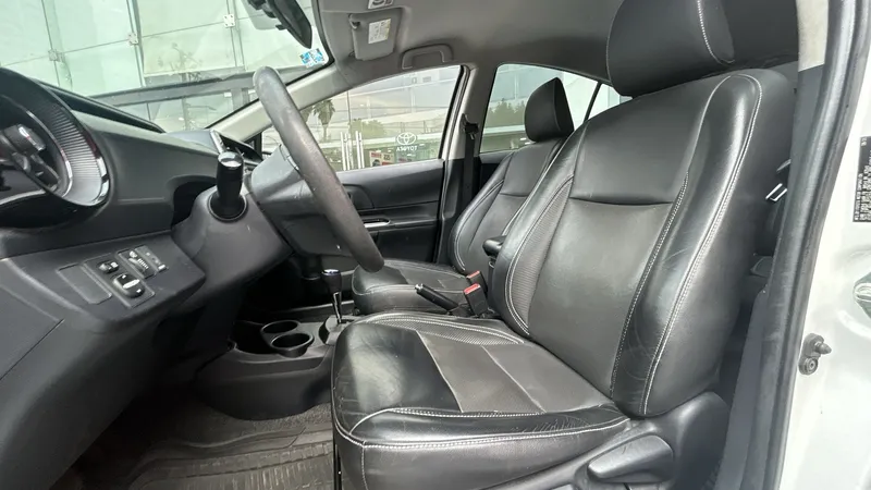 Toyota Prius C 2021