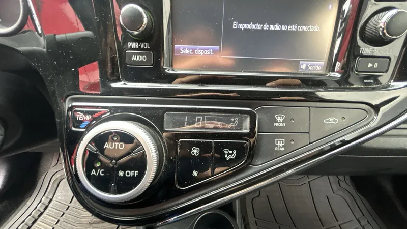 Toyota Prius C 2021