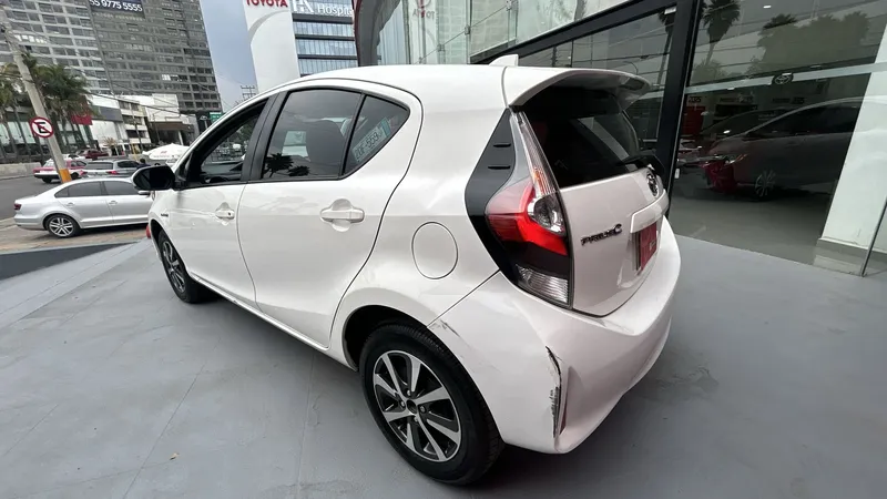 Toyota Prius C 2021