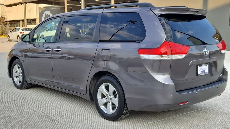 Toyota Sienna 2014