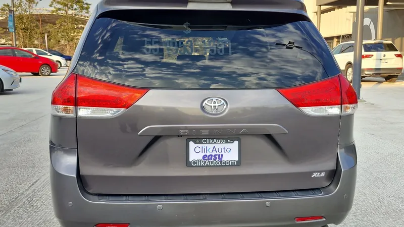 Toyota Sienna 2014