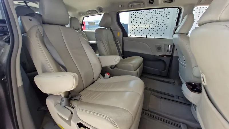 Toyota Sienna 2014