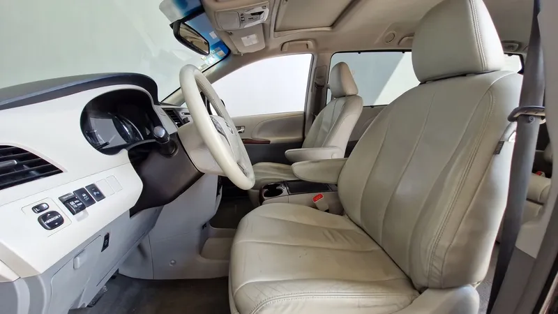 Toyota Sienna 2014