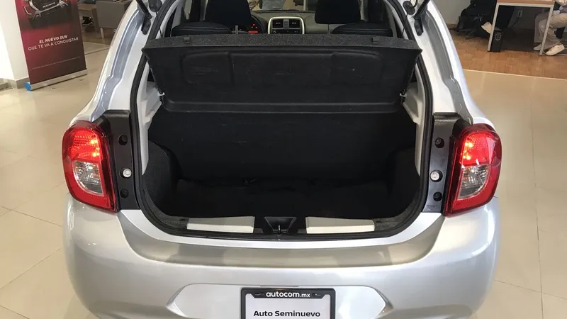 Nissan March 2020