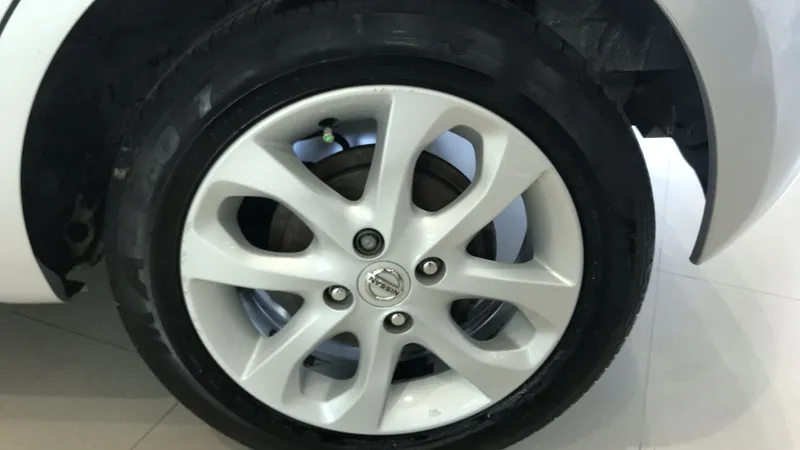 Nissan March 2020