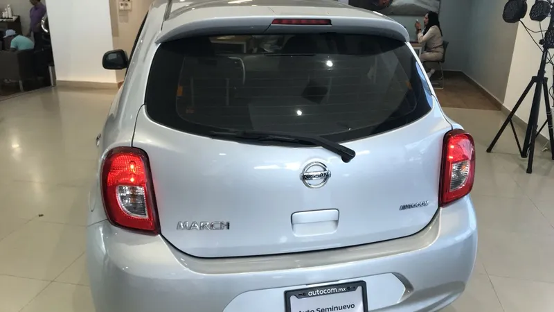 Nissan March 2020