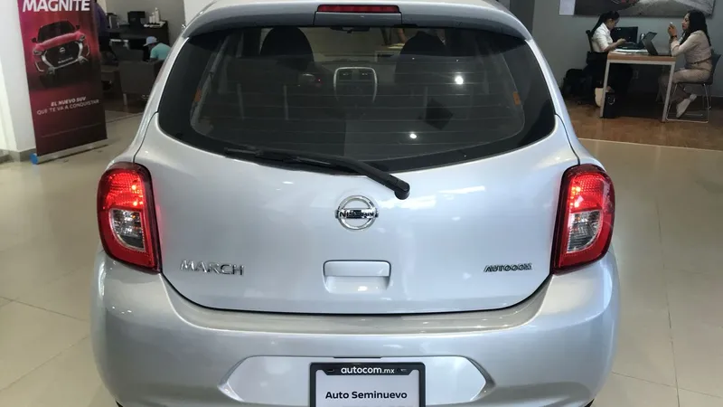 Nissan March 2020