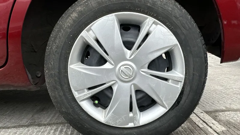 Nissan March 2023