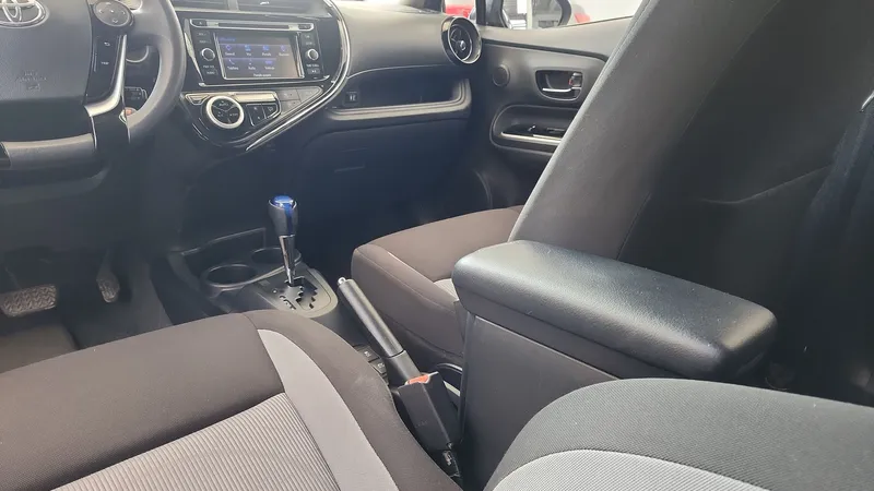 Toyota Prius C 2020