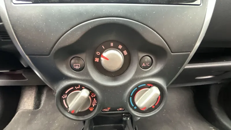 Nissan March 2020
