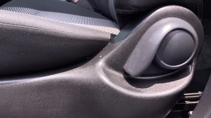 Nissan March 2020