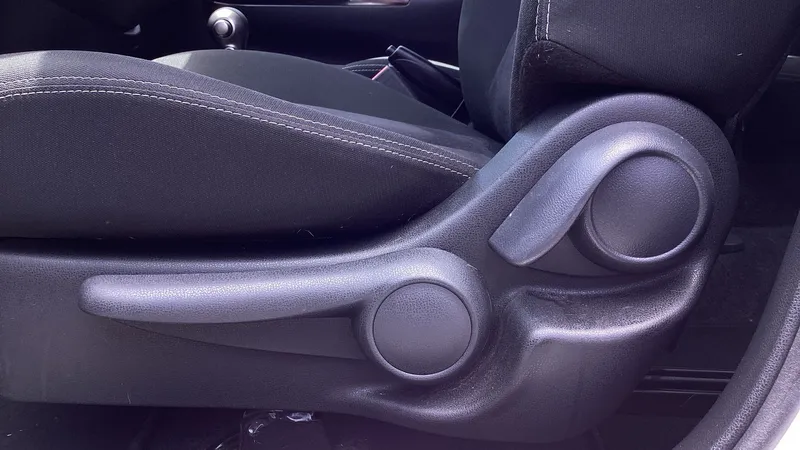 Nissan March 2023