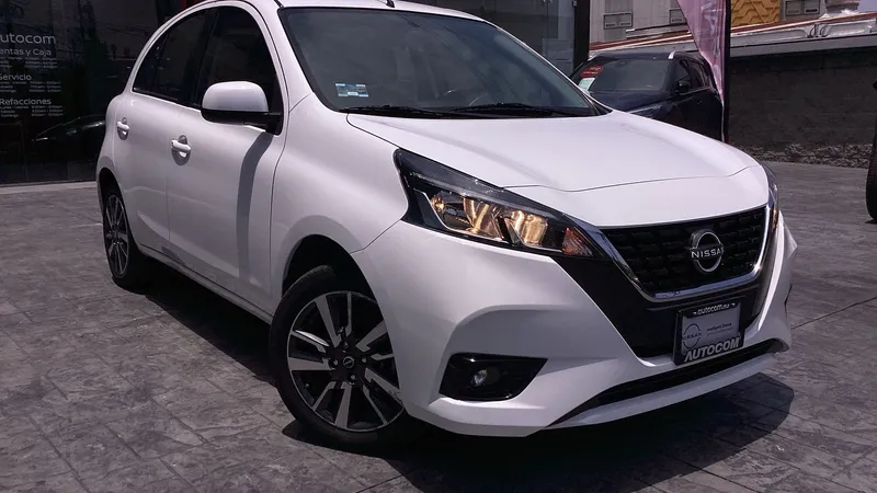Nissan March 2023