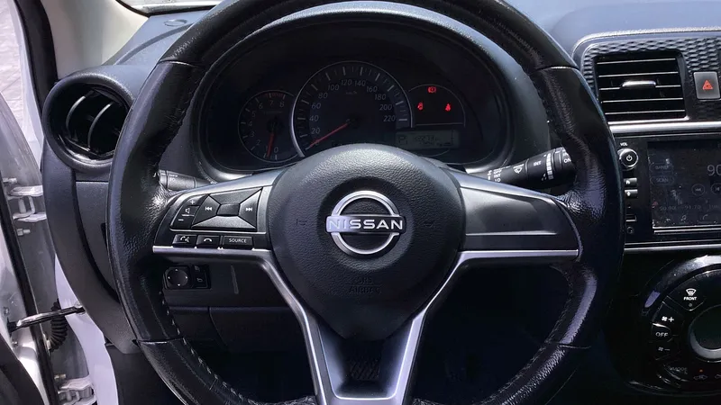 Nissan March 2023