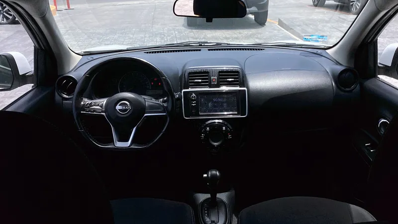 Nissan March 2023