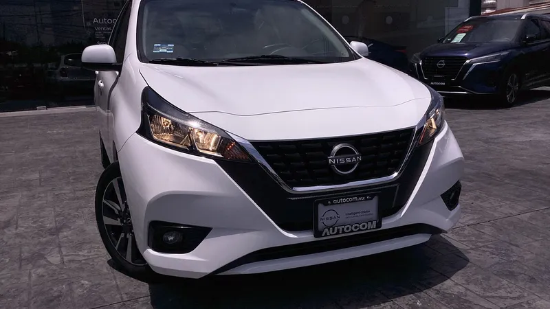 Nissan March 2023