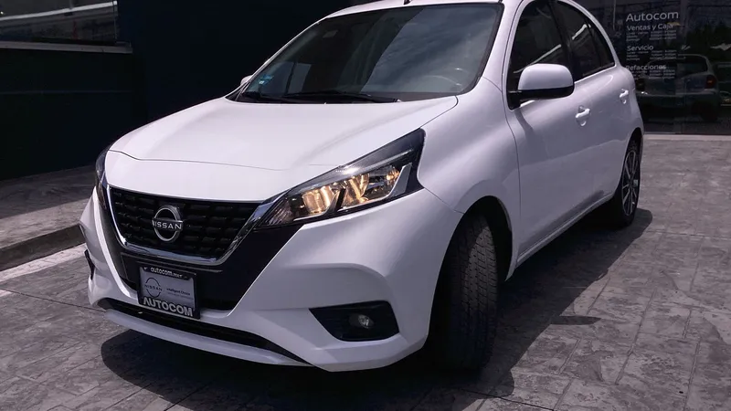 Nissan March 2023