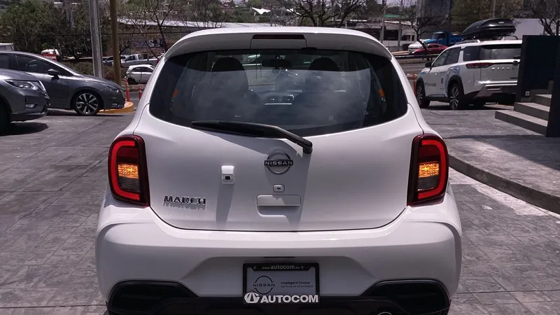 Nissan March 2023