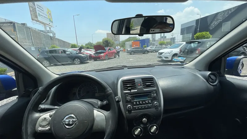 Nissan March 2017