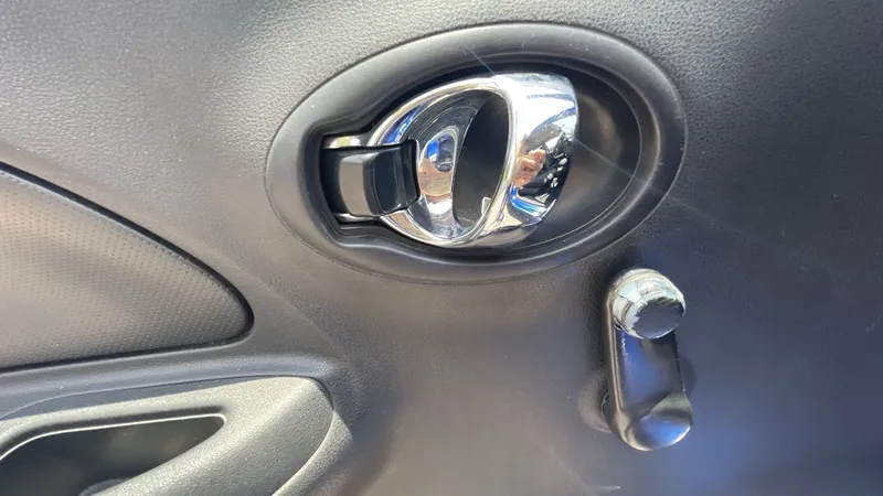 Nissan March 2017