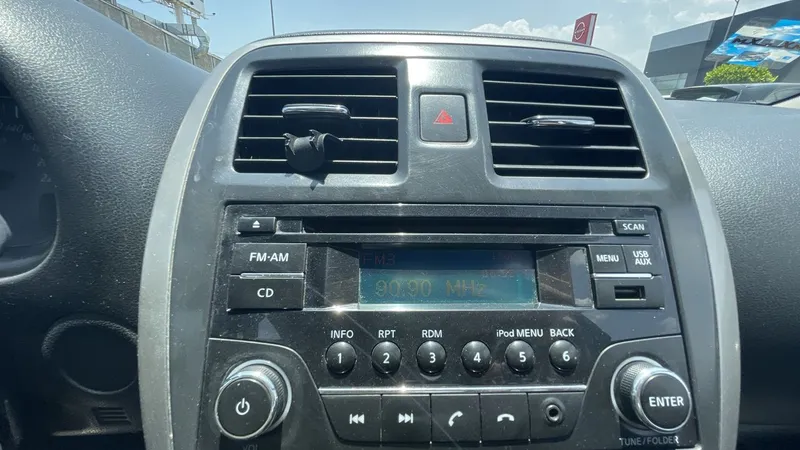 Nissan March 2017