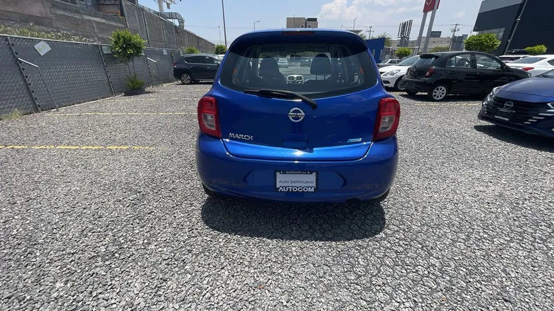 Nissan March 2017