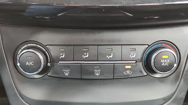 Nissan Sentra 2016