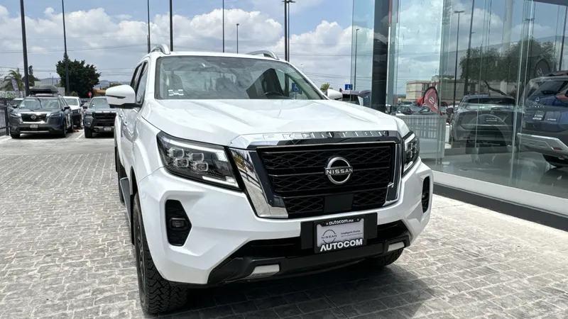 Nissan Frontier 2023