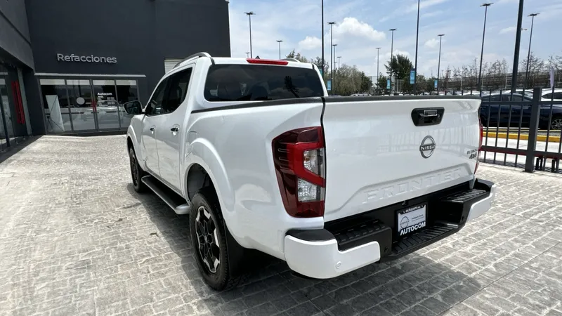Nissan Frontier 2023