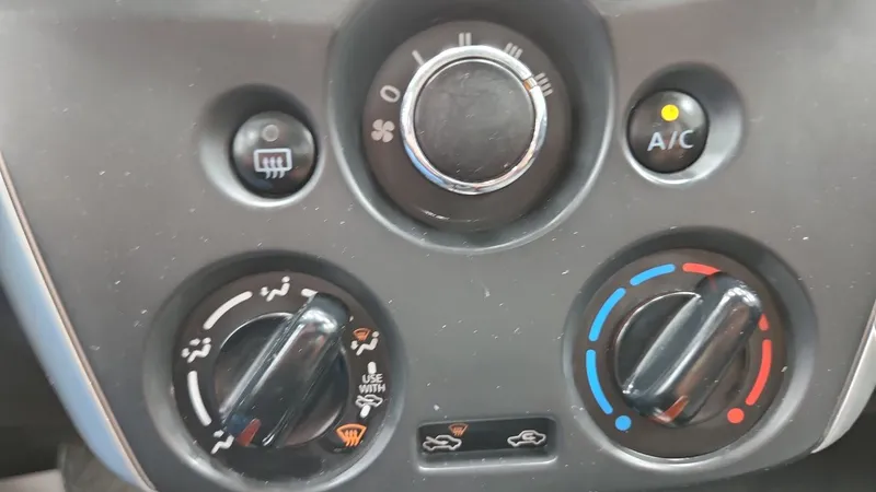 Nissan Versa 2019