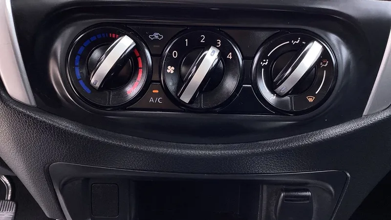 Nissan Np300 2018