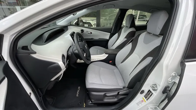 Toyota Prius 2017