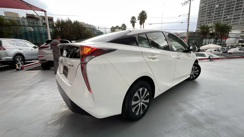 Toyota Prius 2017