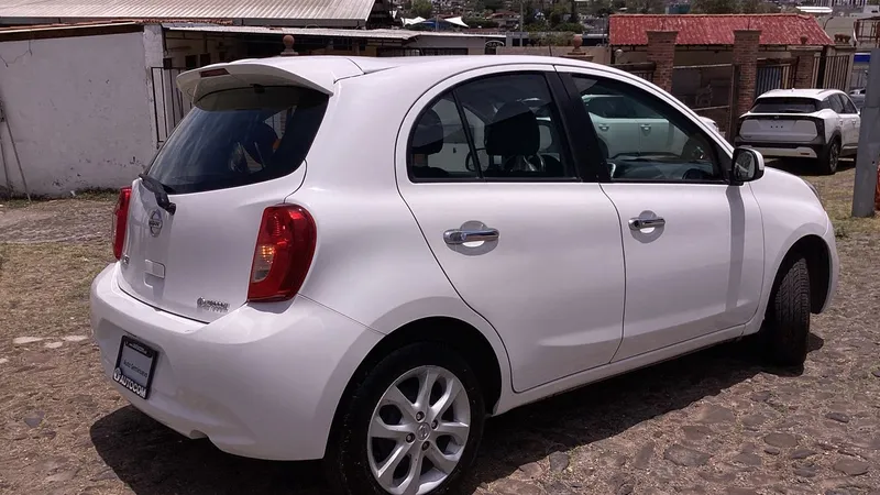 Nissan March 2020