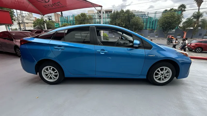 Toyota Prius 2020