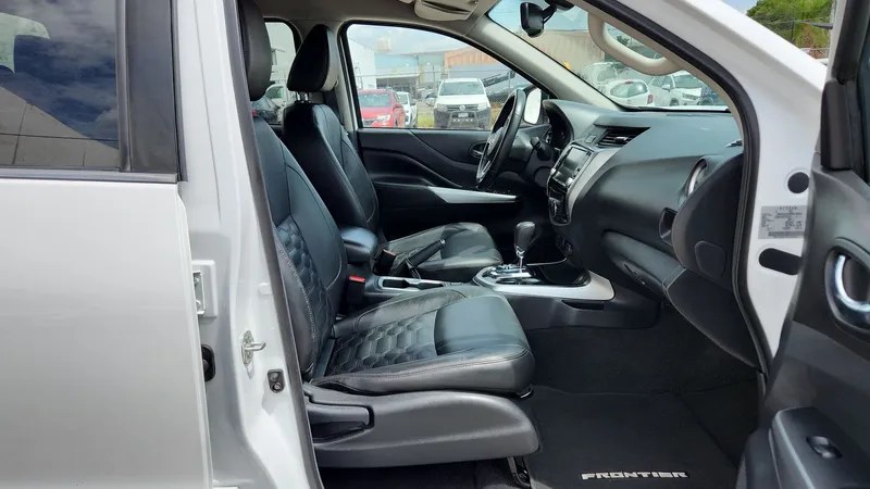 Nissan Frontier 2023