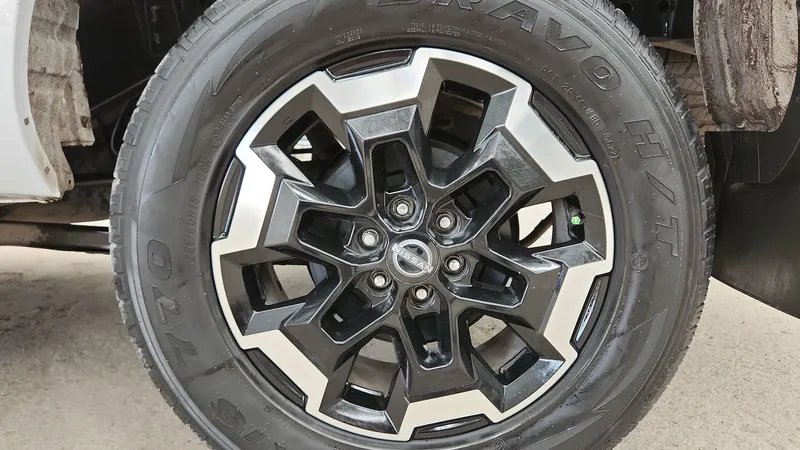 Nissan Frontier 2023