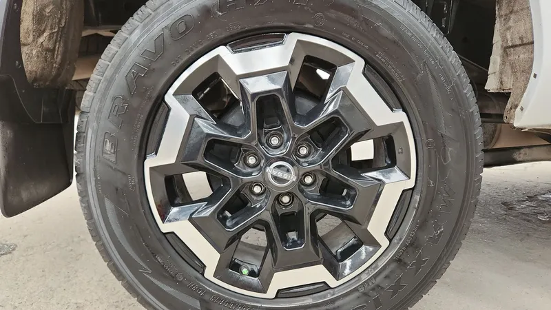 Nissan Frontier 2023
