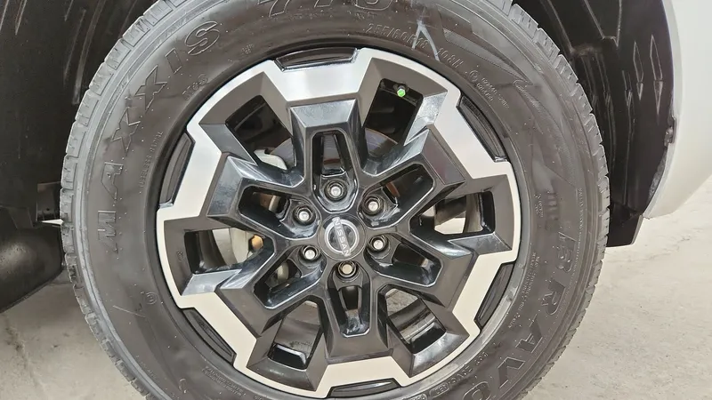 Nissan Frontier 2023