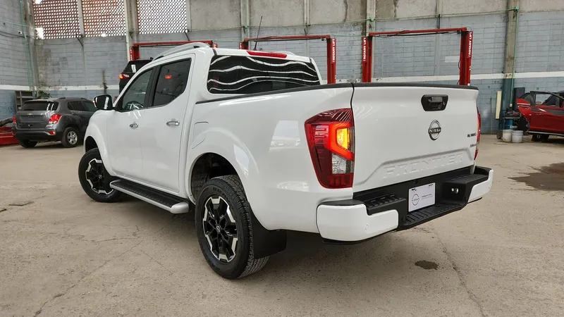 Nissan Frontier 2023
