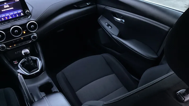 Nissan Sentra 2023