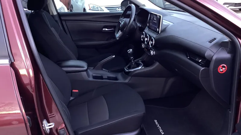 Nissan Sentra 2023