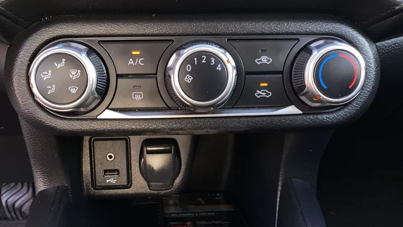 Nissan Versa 2021