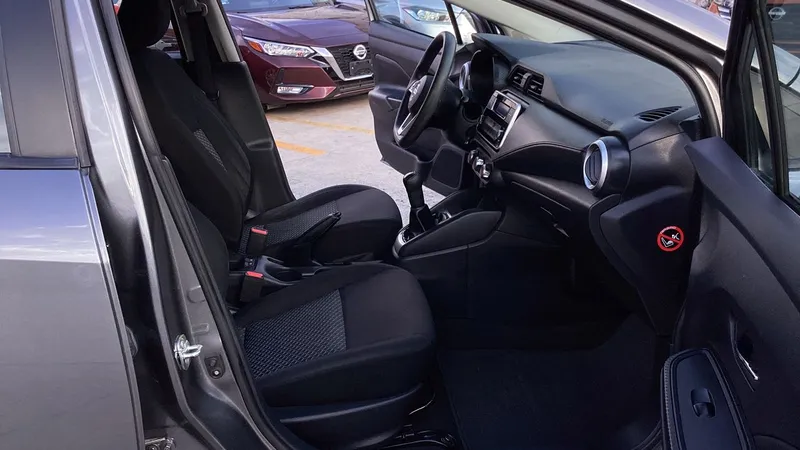 Nissan Versa 2021