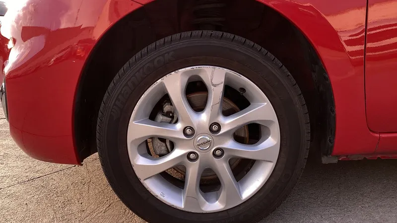 Nissan March 2018