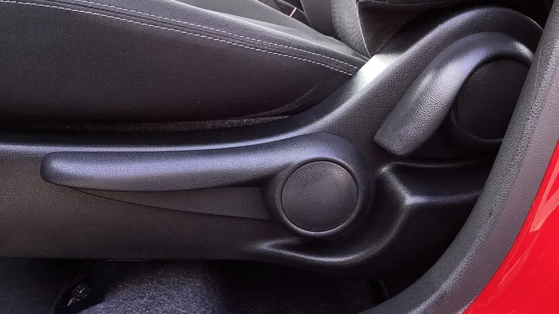 Nissan March 2018